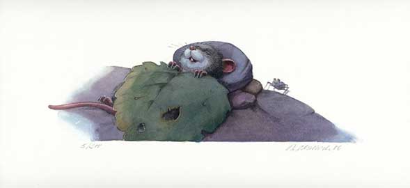 Kleine Maus schläft unter einem Blatt